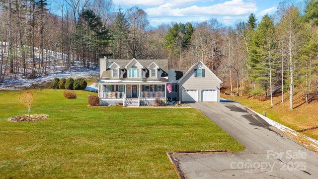 2581 Double Island Road, Green Mountain, NC 28740