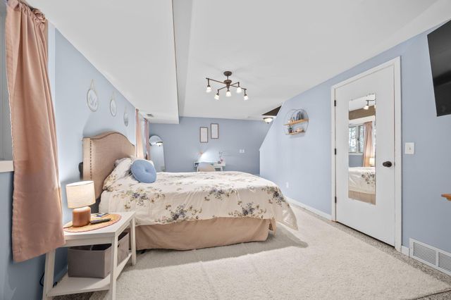 33 Halsey Avenue SE, Buffalo, MN 55313