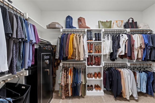 916 Silverleaf Drive, Weatherford, TX 76085