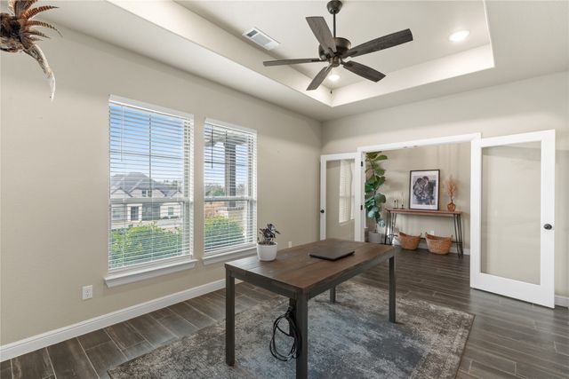 916 Silverleaf Drive, Weatherford, TX 76085