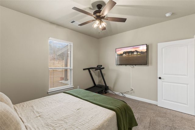 916 Silverleaf Drive, Weatherford, TX 76085