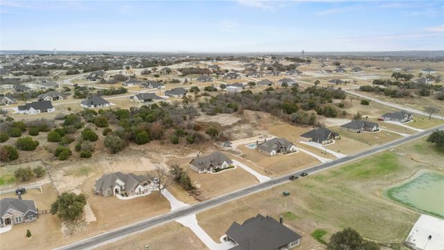 916 Silverleaf Drive, Weatherford, TX 76085