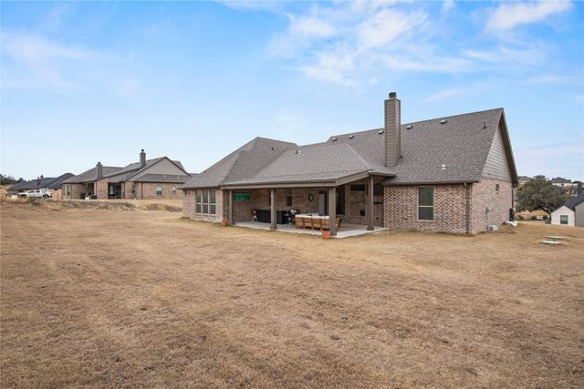 916 Silverleaf Drive, Weatherford, TX 76085