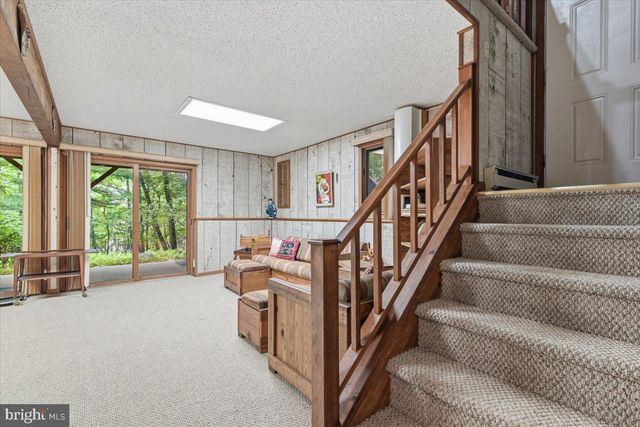 701 WATERCREST AVE, Effort, PA 18330