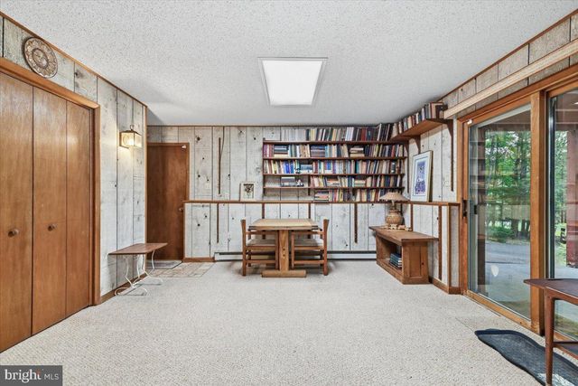 701 WATERCREST AVE, Effort, PA 18330