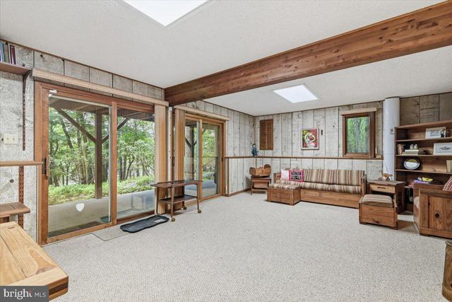 701 WATERCREST AVE, Effort, PA 18330