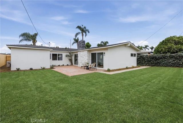1433 W Saint Andrew, Santa Ana, CA 92704
