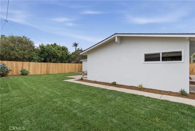 1433 W Saint Andrew, Santa Ana, CA 92704