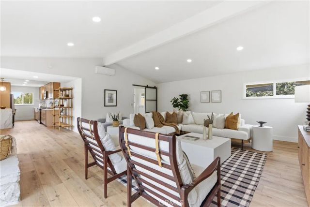 1433 W Saint Andrew, Santa Ana, CA 92704