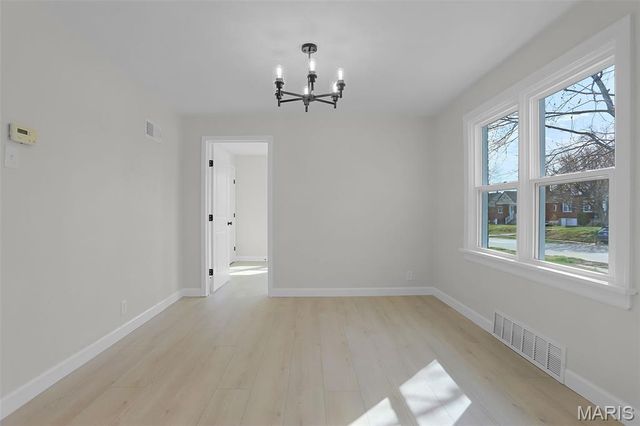 8636 Charlton Lane, Affton, MO 63123