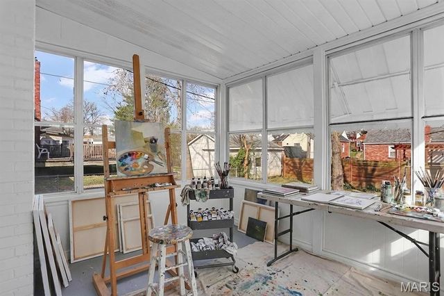 8636 Charlton Lane, Affton, MO 63123