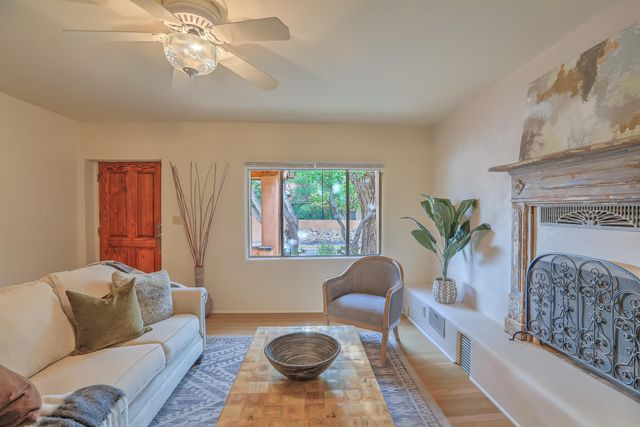 521 Webber Street, Santa Fe, NM 87505