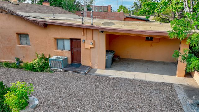 521 Webber Street, Santa Fe, NM 87505