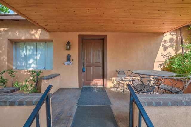521 Webber Street, Santa Fe, NM 87505