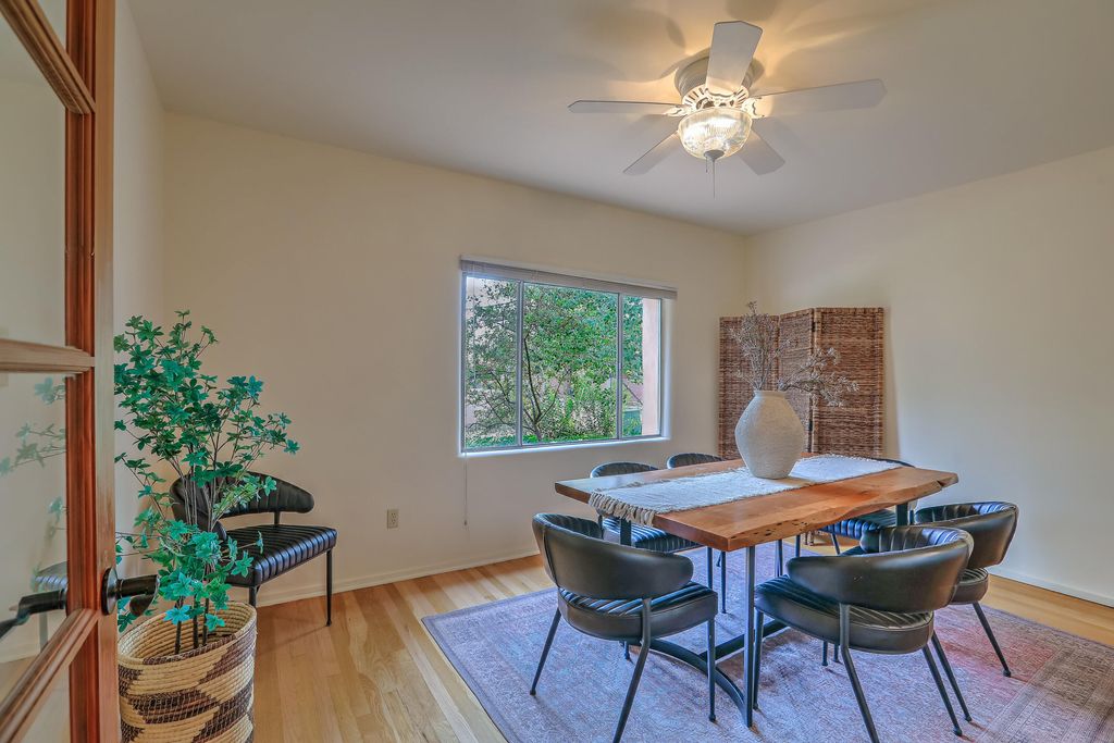 Image 12 of property listing at 521 Webber Street, Santa Fe, NM 87505