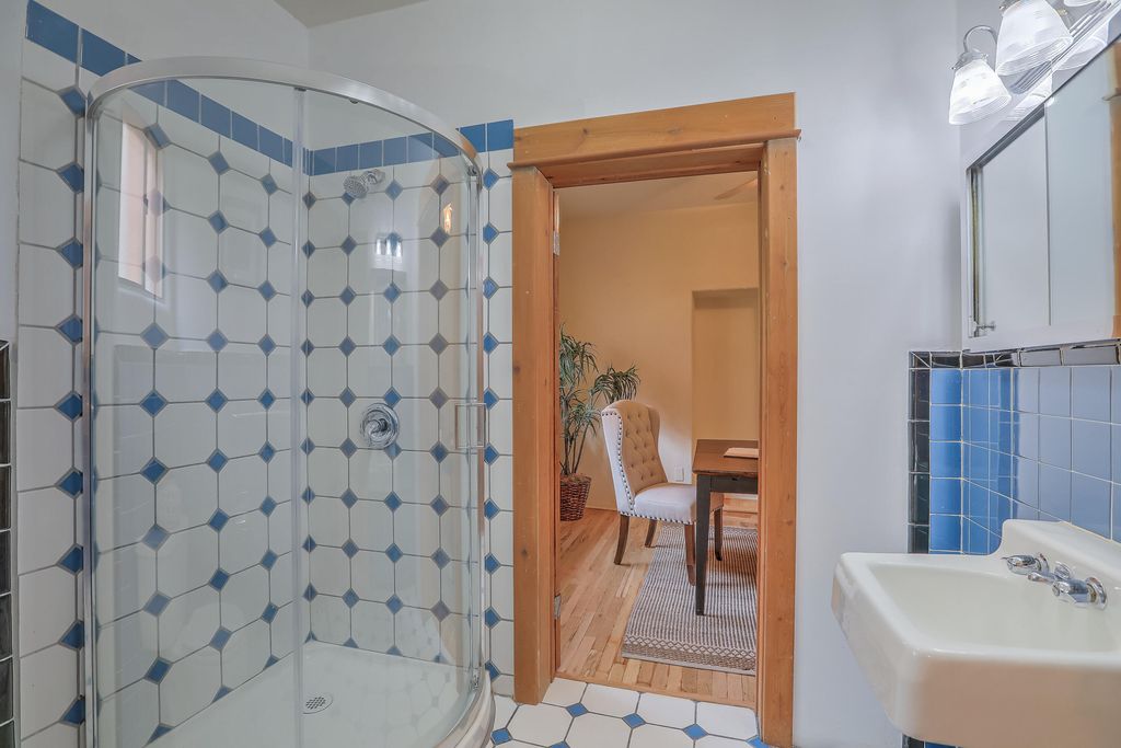 Image 20 of property listing at 521 Webber Street, Santa Fe, NM 87505