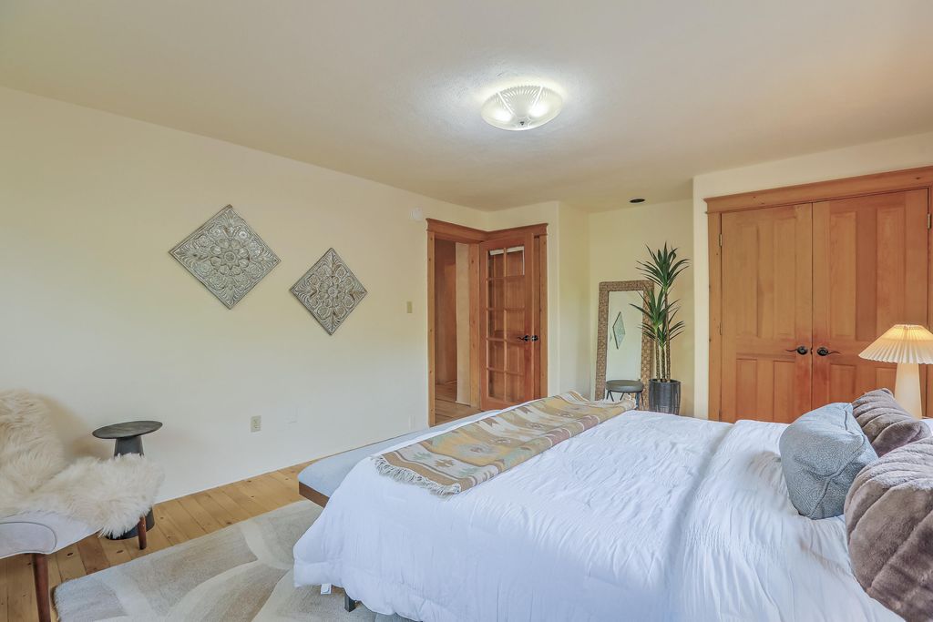 Image 25 of property listing at 521 Webber Street, Santa Fe, NM 87505