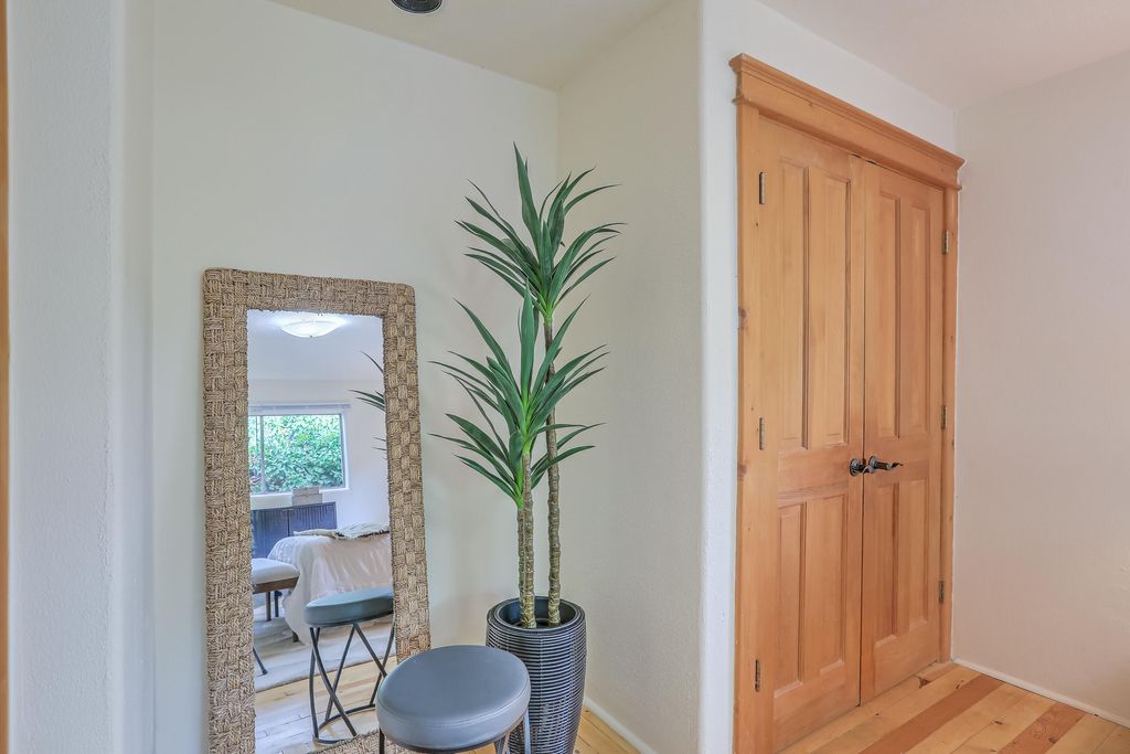 Image 26 of property listing at 521 Webber Street, Santa Fe, NM 87505