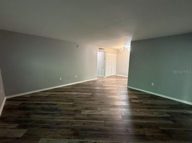 5800 HOLLYWOOD BOULEVARD 324, Sarasota, FL 34231