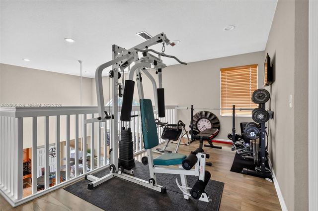600 SW 167th Way, Pembroke Pines, FL 33027