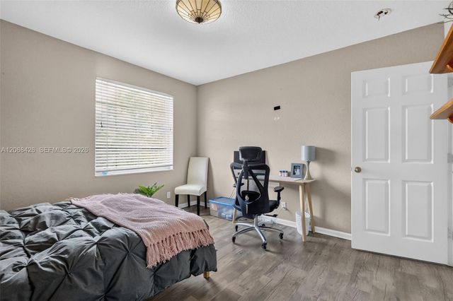 600 SW 167th Way, Pembroke Pines, FL 33027