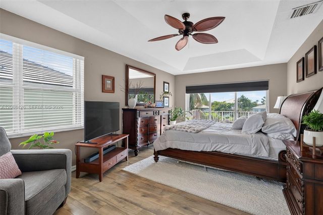 600 SW 167th Way, Pembroke Pines, FL 33027