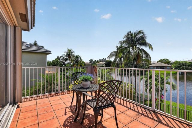 600 SW 167th Way, Pembroke Pines, FL 33027
