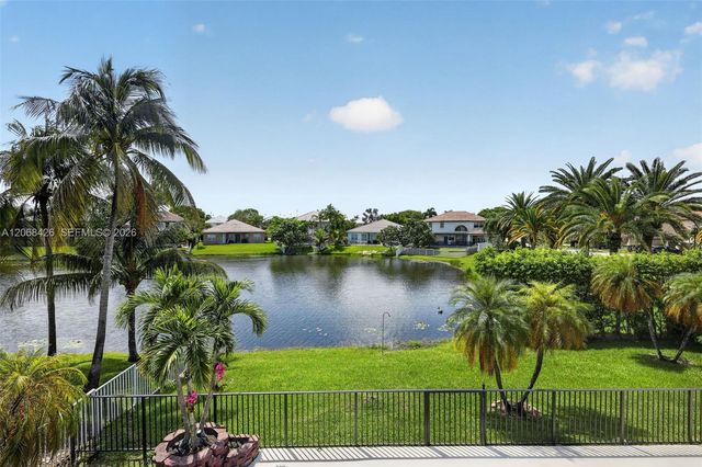 600 SW 167th Way, Pembroke Pines, FL 33027