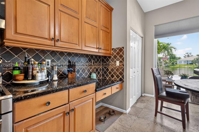 600 SW 167th Way, Pembroke Pines, FL 33027