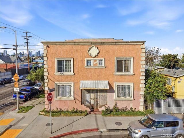 901 E 33rd, Los Angeles, CA 90011