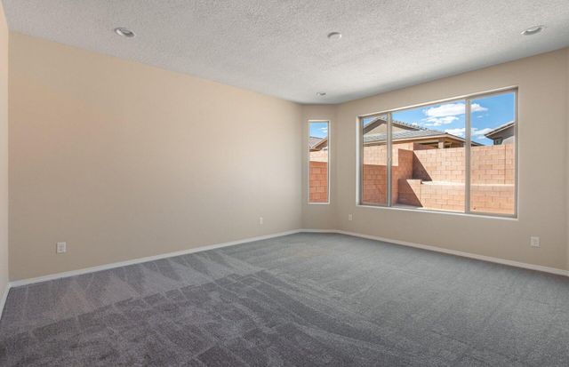 929 Turquesa Loop SE, Rio Rancho, NM 87124