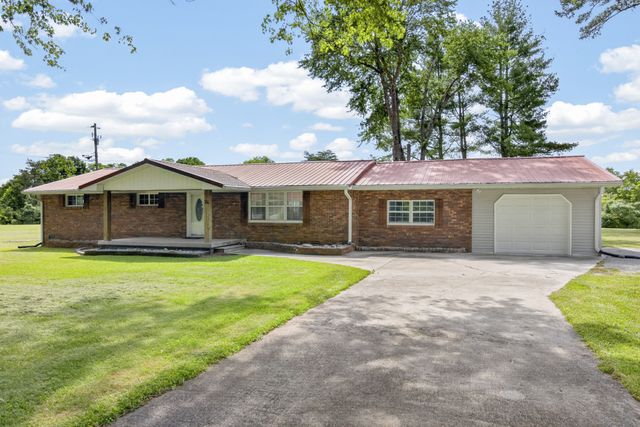74 Farmer Rd, Crossville, TN 38571
