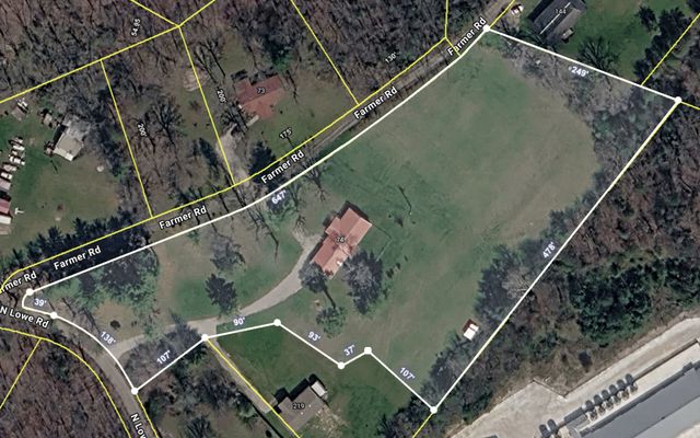 74 Farmer Rd, Crossville, TN 38571