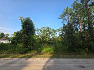 1233 EAST PARKWAY, Deland, FL 32724