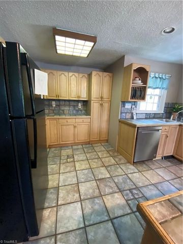 1112 Green Street, Reidsville, NC 27320