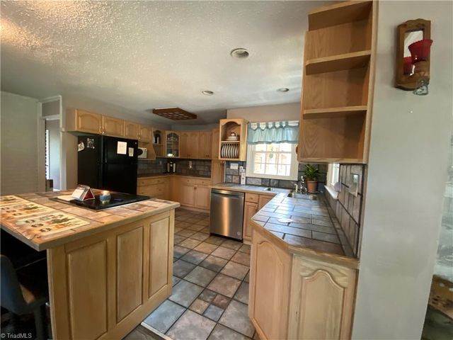 1112 Green Street, Reidsville, NC 27320
