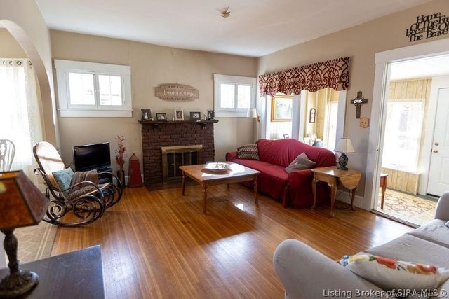 1006 Indiana Avenue, New Albany, IN 47150
