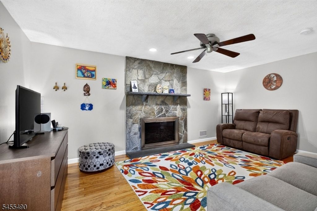 1824 Mountain Ave, Scotch Plains Twp., NJ 07076 — photo 2