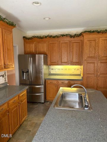 210 Donnibrook Run, Fuquay Varina, NC 27526