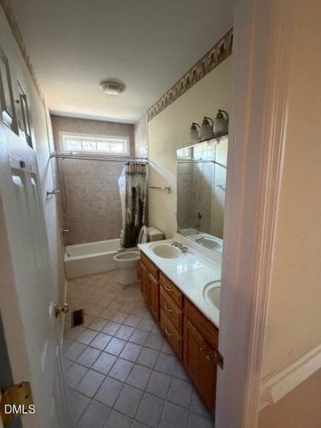 210 Donnibrook Run, Fuquay Varina, NC 27526