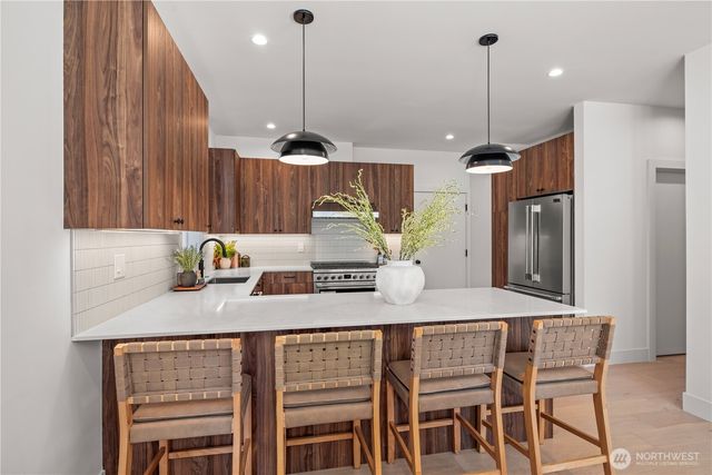 3020 NE 95th, Seattle, WA 98115