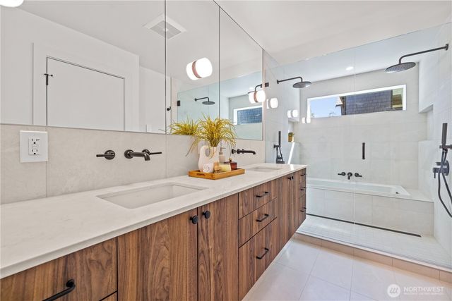 3020 NE 95th, Seattle, WA 98115