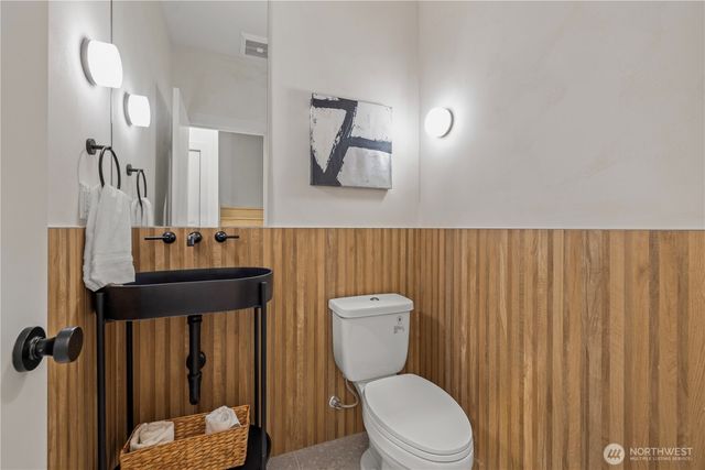 3020 NE 95th, Seattle, WA 98115