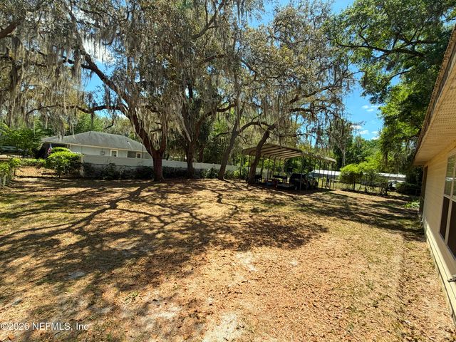 22921 SE 60TH Lane, Hawthorne, FL 32640