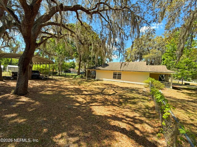 22921 SE 60TH Lane, Hawthorne, FL 32640