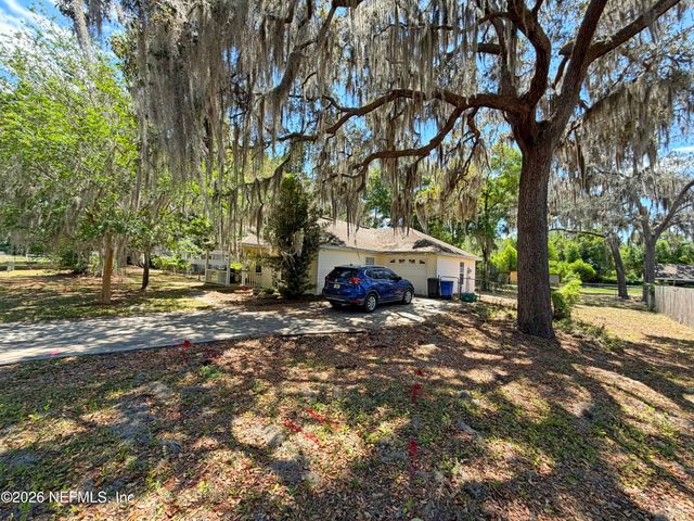 22921 SE 60TH Lane, Hawthorne, FL 32640