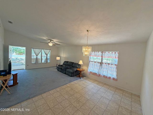 22921 SE 60TH Lane, Hawthorne, FL 32640