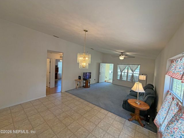 22921 SE 60TH Lane, Hawthorne, FL 32640