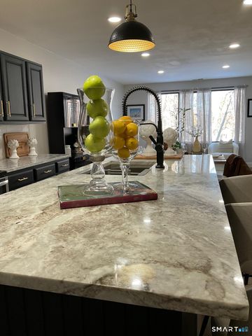 467 Whalley Avenue APT L, New Haven, CT 06511