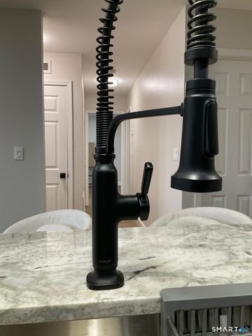 467 Whalley Avenue APT L, New Haven, CT 06511